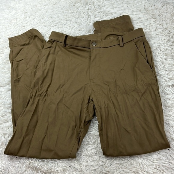 Men's Lululemon Commission Pant Classic Qwick Chino 34" Artifact - Picture 1 of 6